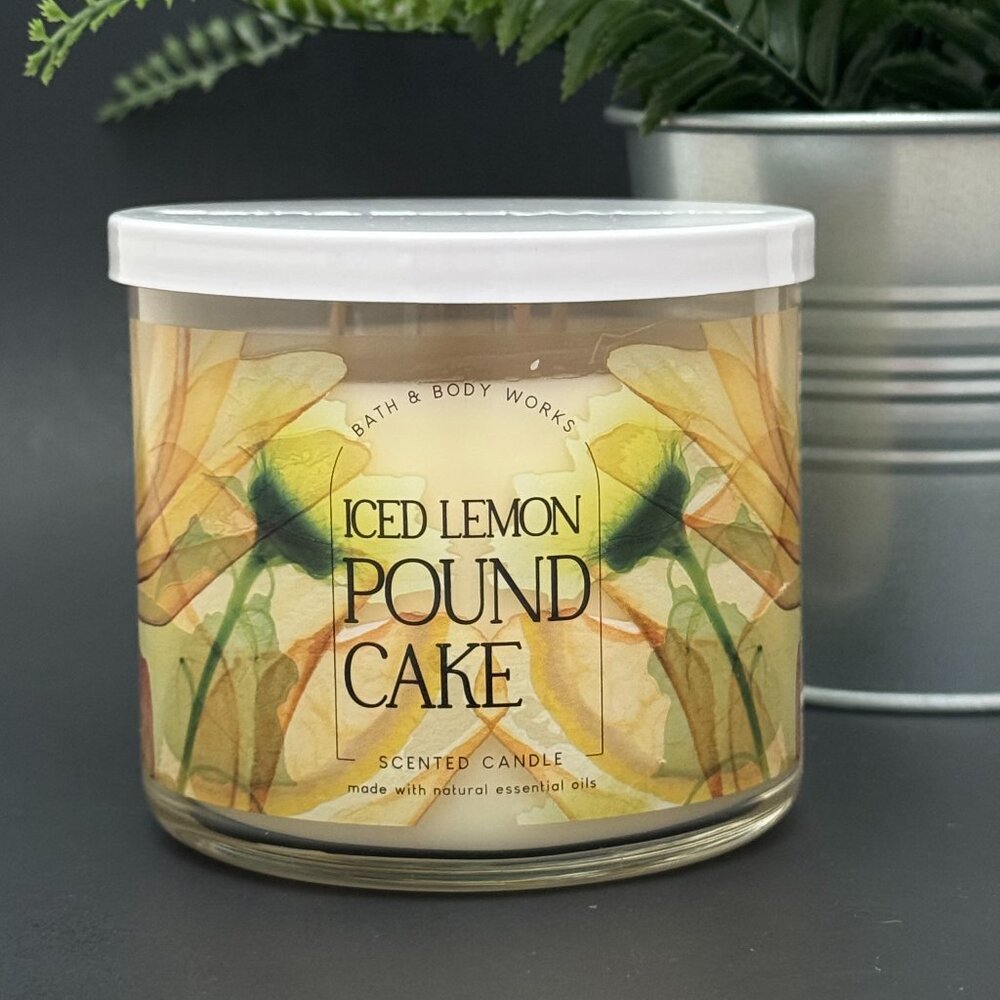 BBW Iced Lemon Pound Cake Bath & Body Works 3 Wick Candle